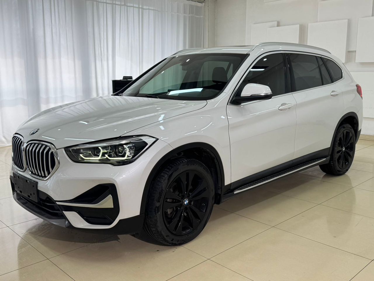 BMW X1, 2021 - фото 7
