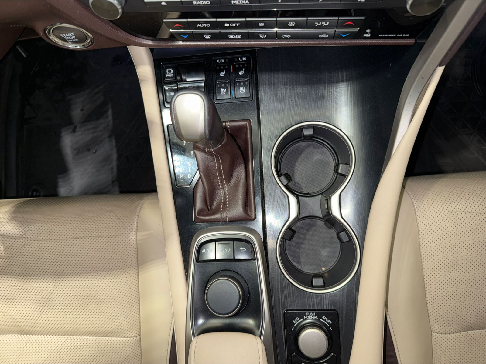 Lexus RX, 2016 - фото 14