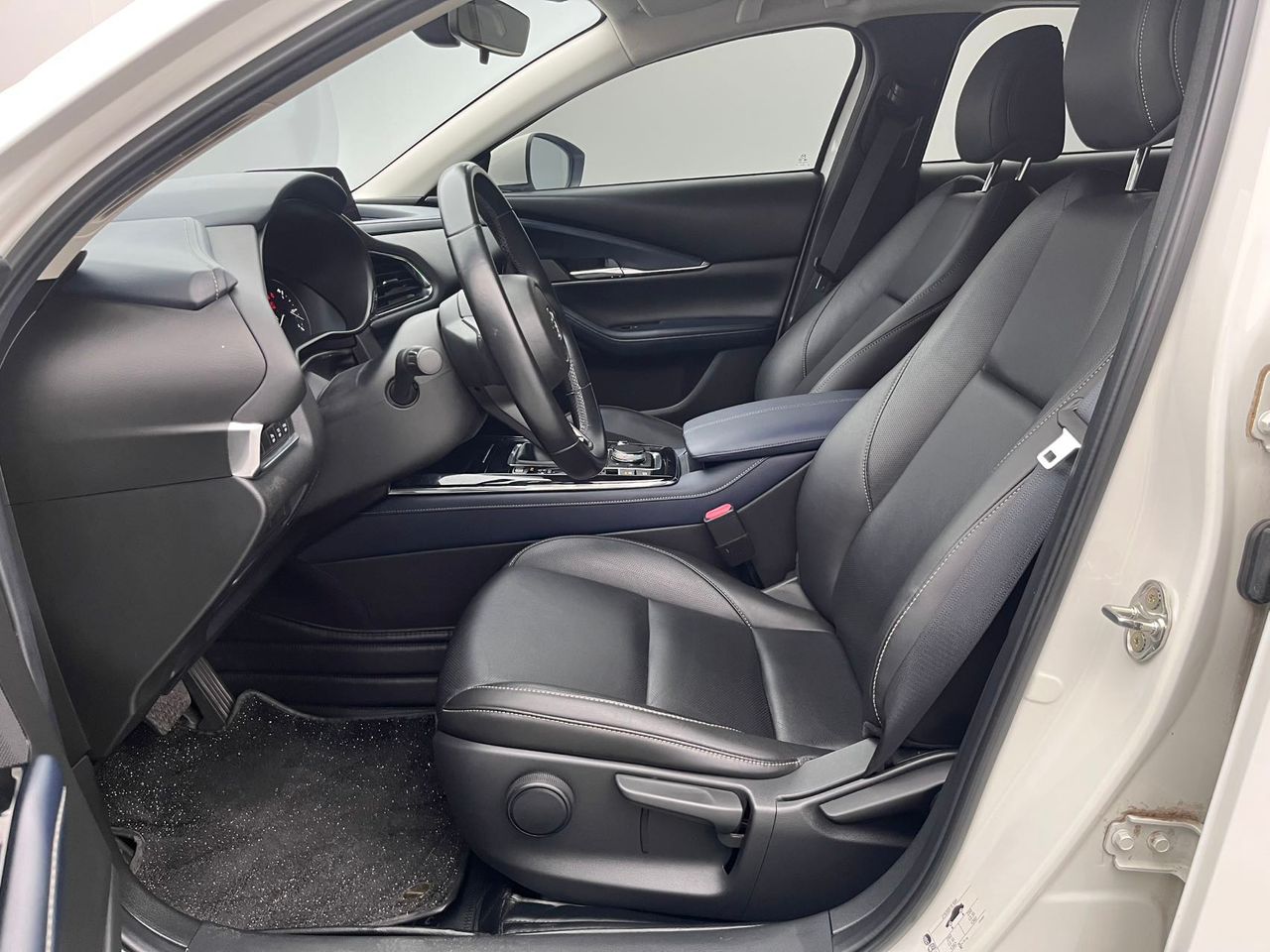 Mazda CX-30, 2021 - фото 11