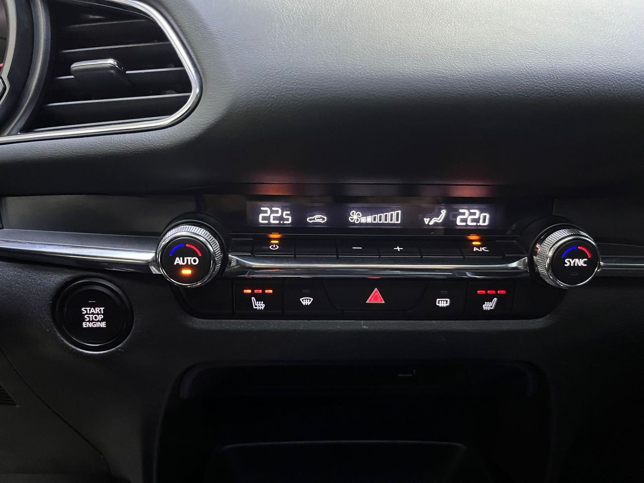 Mazda CX-30, 2021 - фото 14