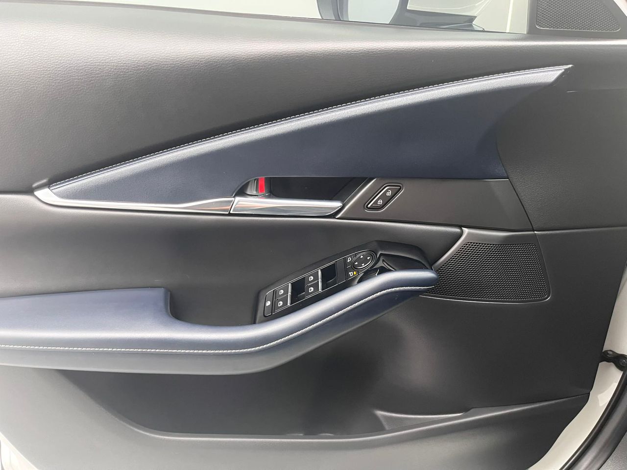 Mazda CX-30, 2021 - фото 12