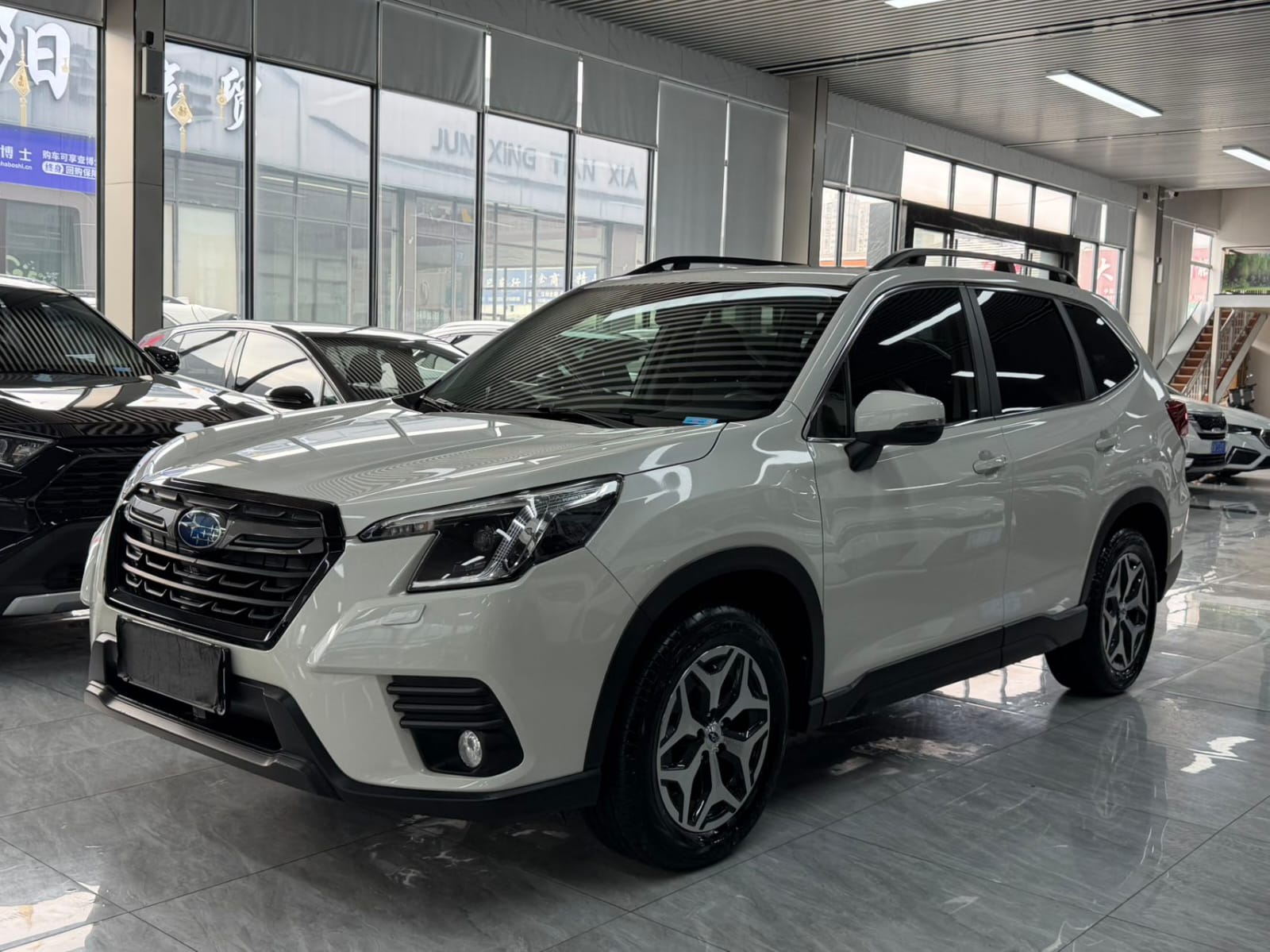 Subaru Forester, 2022 - фото 2